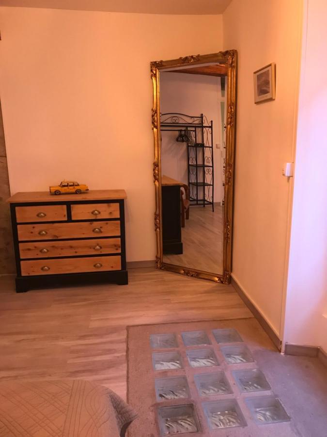 Villa Le Grenier De Manee Villemoustaussou Esterno foto
